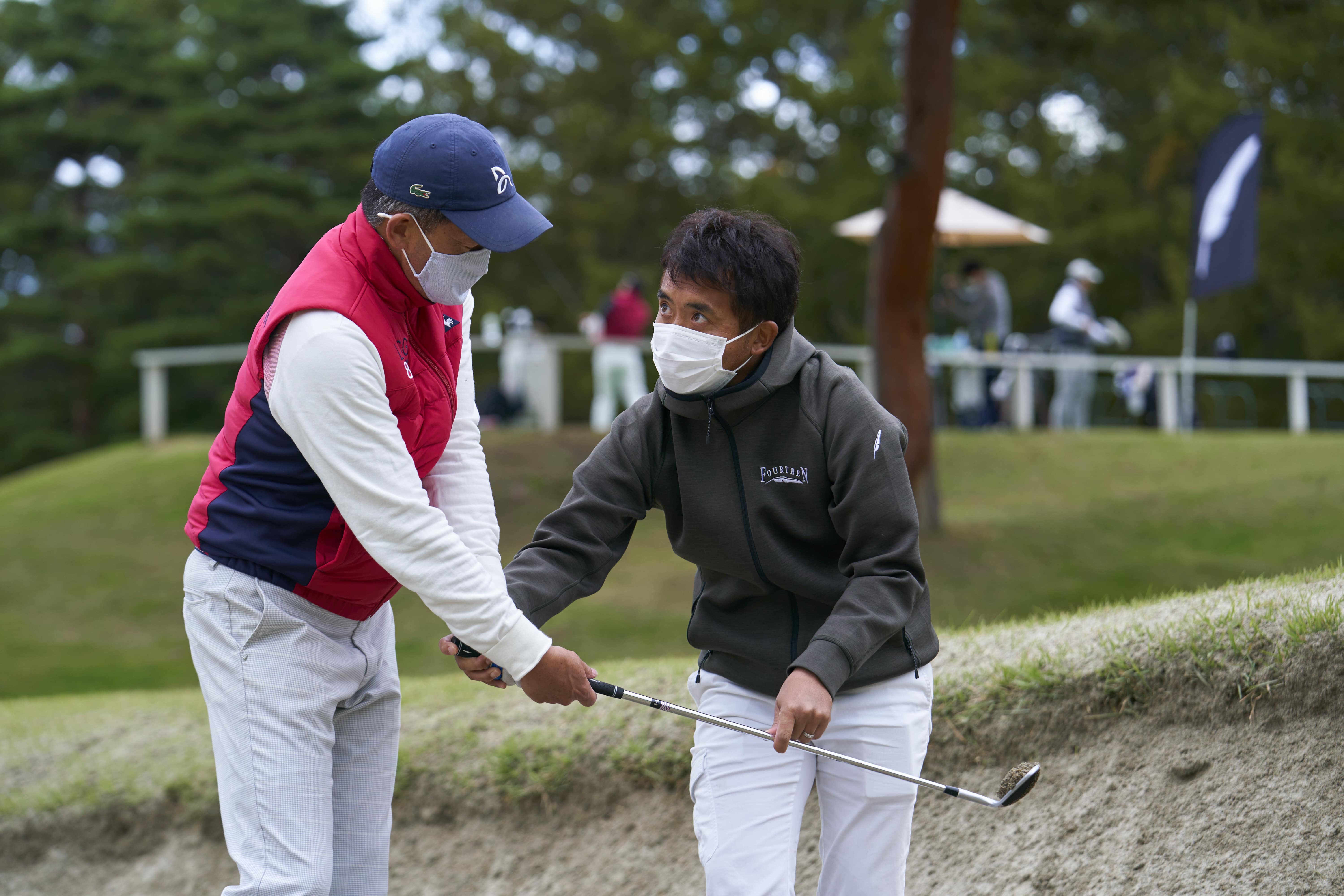 イベントにはレッスンプロも参加。遠慮なく悩みをご相談ください。