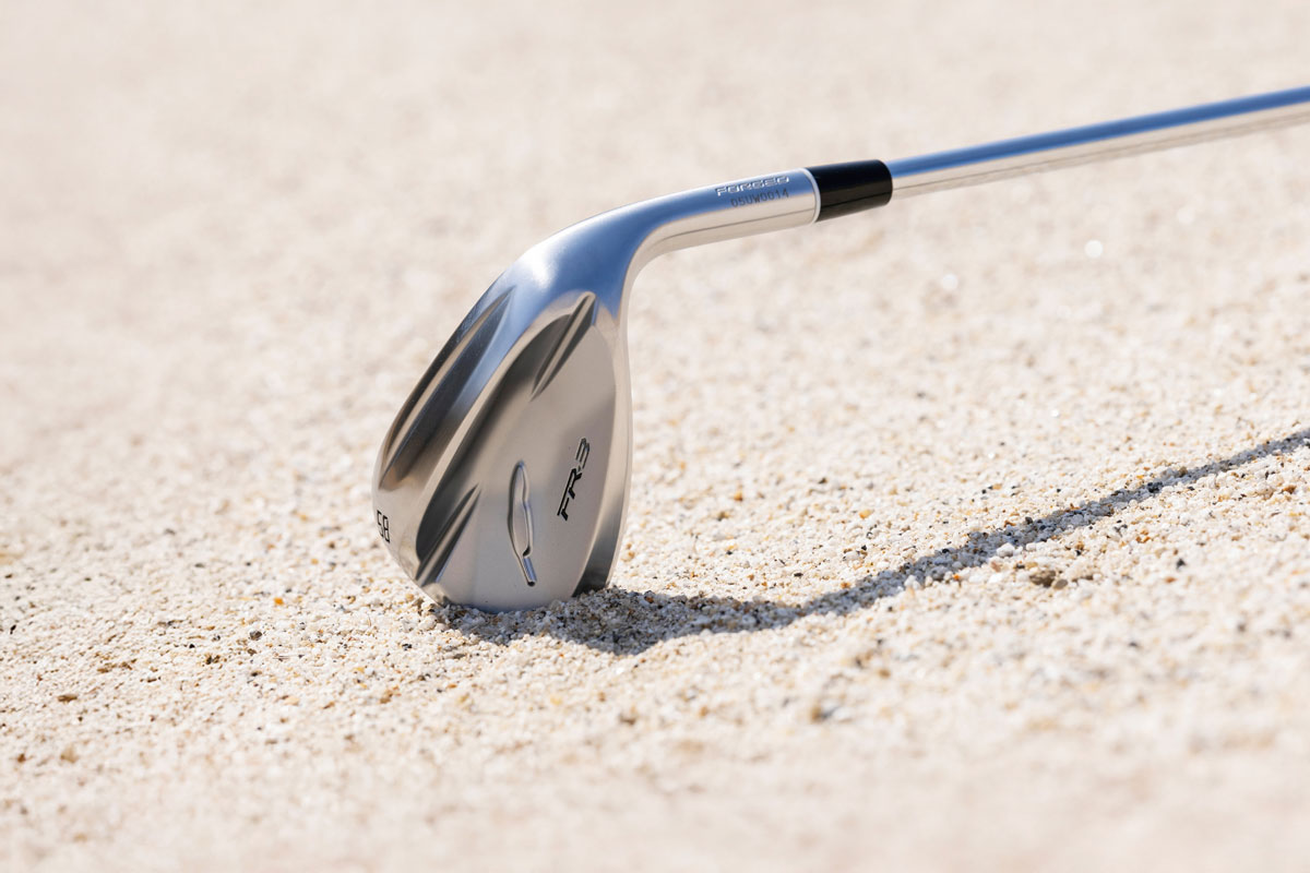 「FR-3」ならバンカーショットで意識すべきポイントを、一つに絞ることができる。