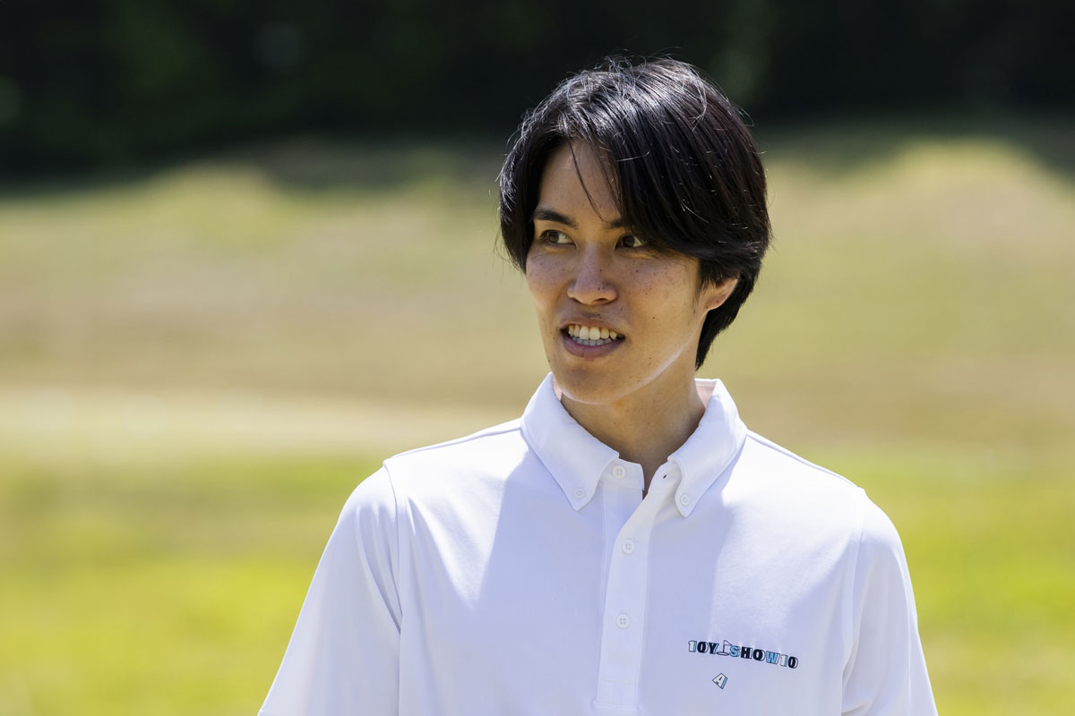 兼濱開人（かねはまかいと）、学芸大ゴルフスタジオ所属。森守洋の一番弟子としてツアープレーヤー、アマチュアゴルファーの垣根をつくらず原理原則に基づいたコーチングに従事。